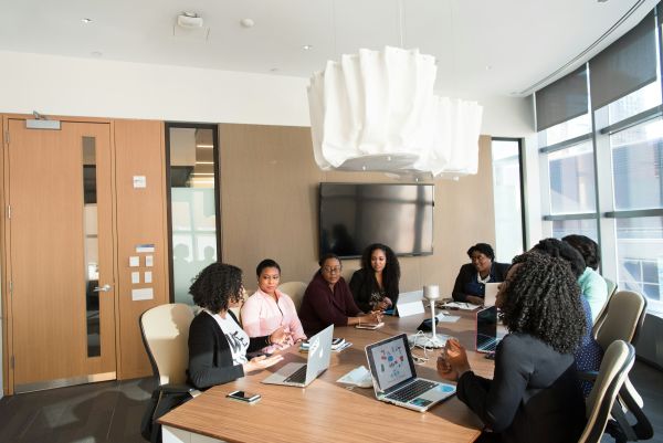 Top opportunités et compétences pour devenir consultant IA